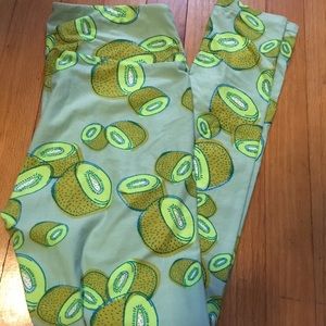 OS Lularoe leggings